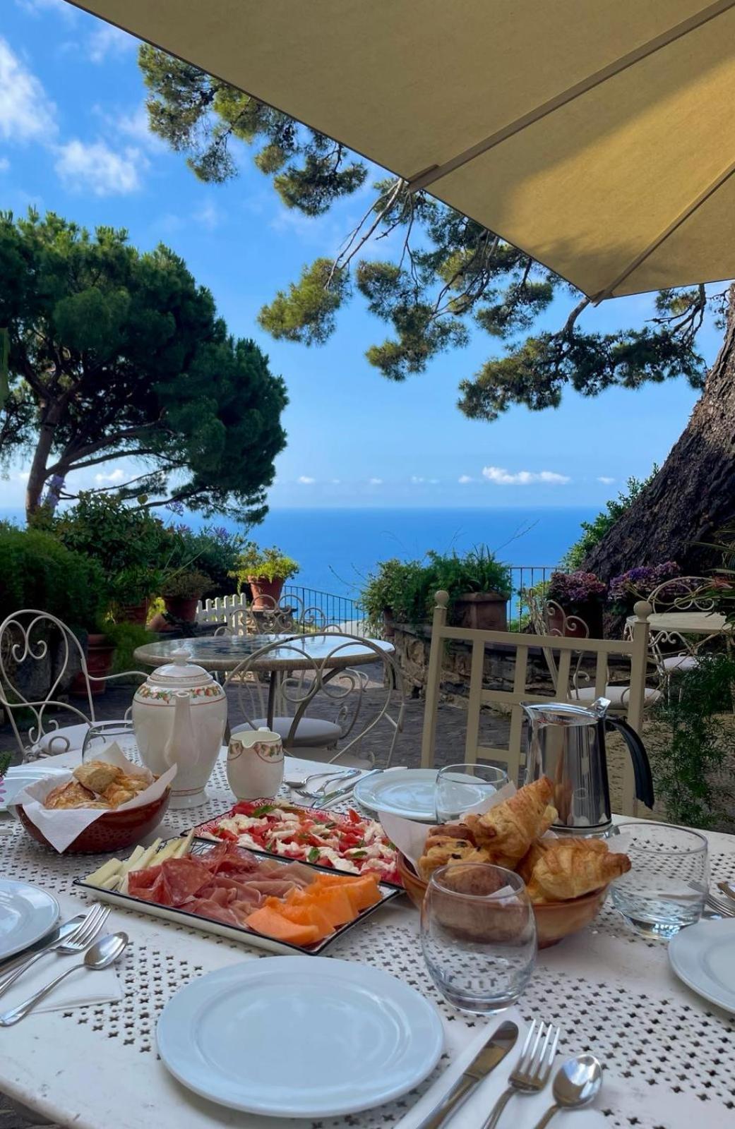 Uliveto Saglietto Agriturismo A Poggi Apartments インペリア エクステリア 写真