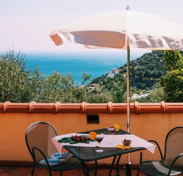 Uliveto Saglietto Agriturismo A Poggi Apartments インペリア エクステリア 写真